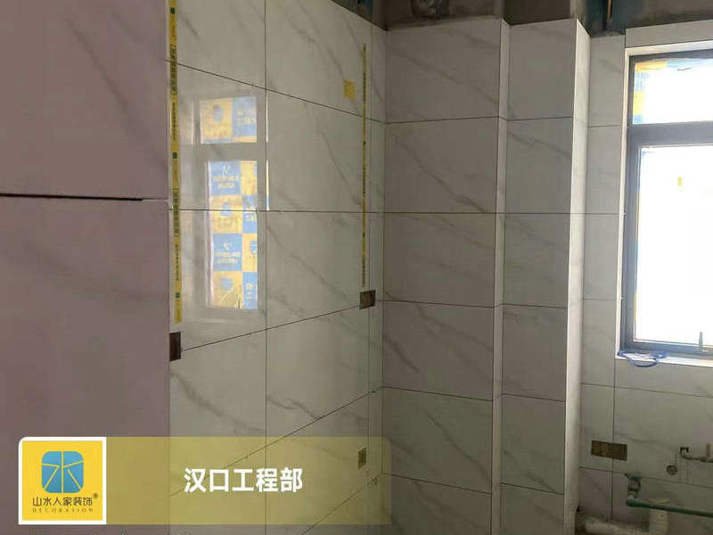 武漢國際百衲小區(qū)裝修工地泥木工程驗(yàn)收