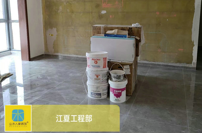 新華聯青年城裝修工地巡查主材安裝階段